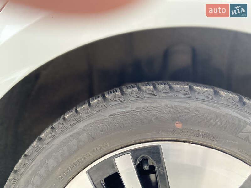 Хетчбек Volkswagen e-Golf 2019 в Івано-Франківську