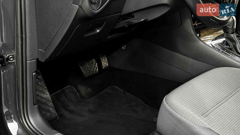 Хетчбек Volkswagen e-Golf 2020 в Хмельницькому