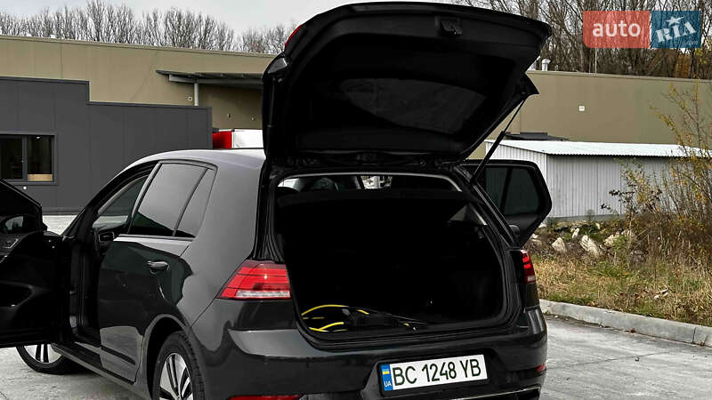 Хетчбек Volkswagen e-Golf 2020 в Хмельницькому