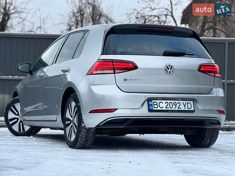 Хэтчбек Volkswagen e-Golf 2017 в Трускавце