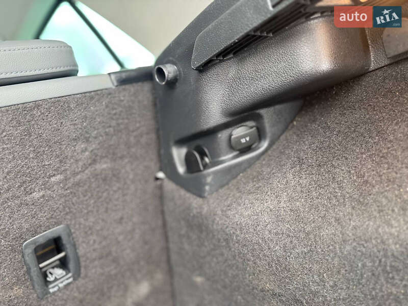 Хэтчбек Volkswagen e-Golf 2017 в Трускавце