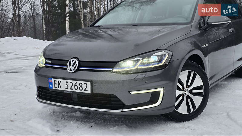 Хетчбек Volkswagen e-Golf 2017 в Кам'янець-Подільському