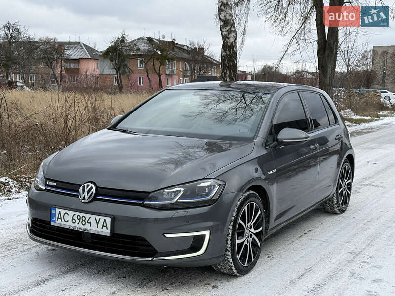 Хетчбек Volkswagen e-Golf 2018 в Володимирі фото 4 Хетчбек Volkswagen e-Golf 2018 в Володимирі