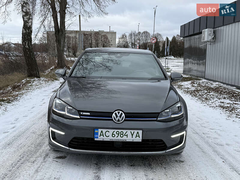 Хетчбек Volkswagen e-Golf 2018 в Володимирі фото 11 Хетчбек Volkswagen e-Golf 2018 в Володимирі