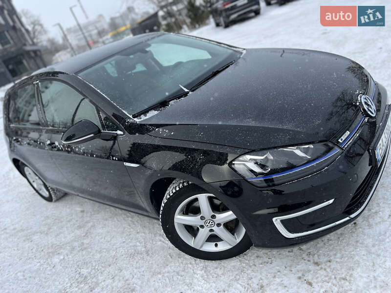 Хетчбек Volkswagen e-Golf 2014 в Кропивницькому