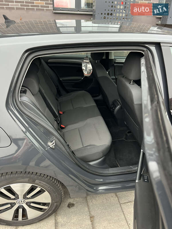 Хетчбек Volkswagen e-Golf 2020 в Львові