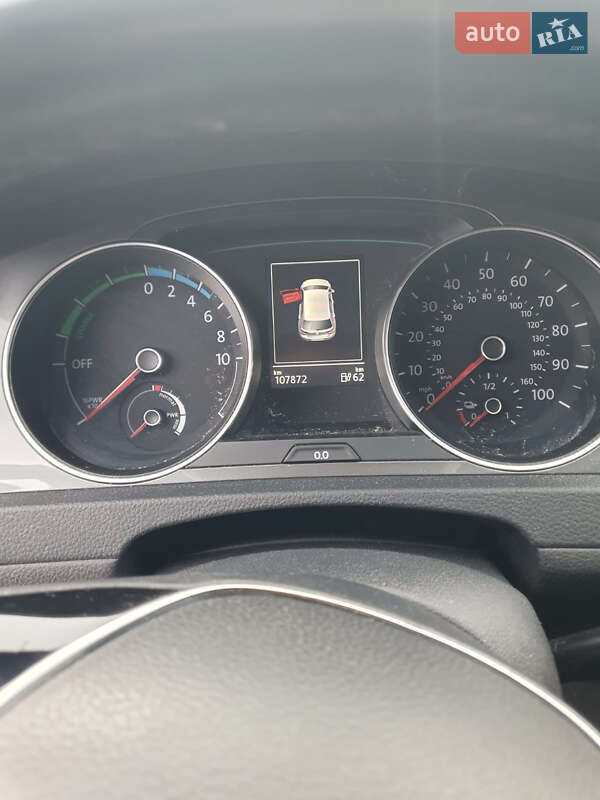 Хетчбек Volkswagen e-Golf 2016 в Києві фото 10 Хетчбек Volkswagen e-Golf 2016 в Києві