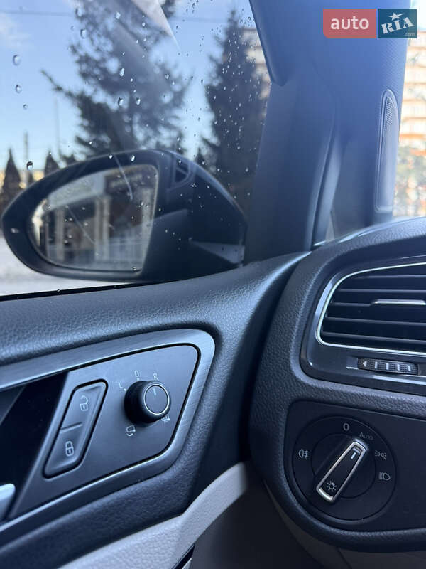 Хетчбек Volkswagen e-Golf 2018 в Тернополі фото 25 Хетчбек Volkswagen e-Golf 2018 в Тернополі