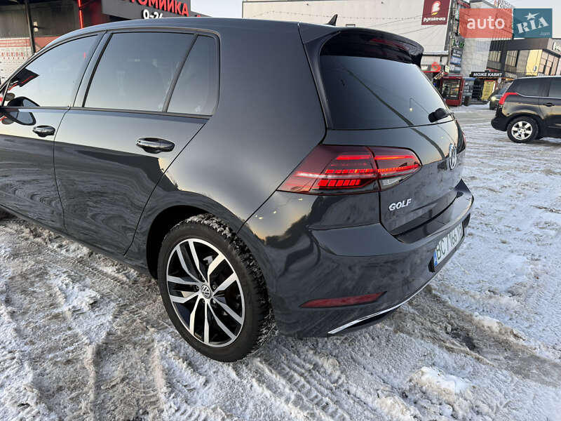 Хэтчбек Volkswagen e-Golf 2019 в Львове