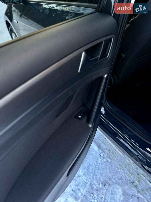 Хетчбек Volkswagen e-Golf 2020 в Бродах