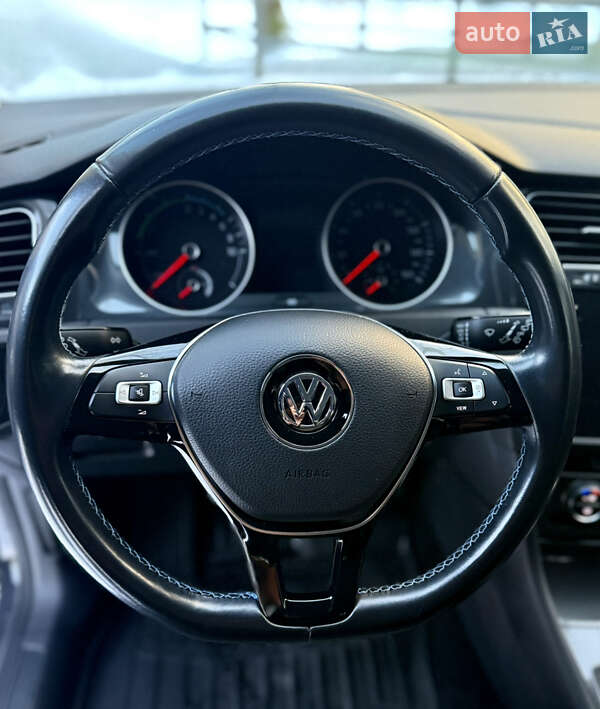 Хетчбек Volkswagen e-Golf 2020 в Бродах