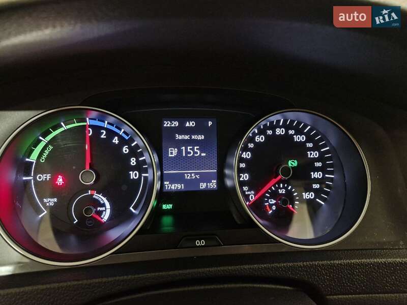 Хетчбек Volkswagen e-Golf 2015 в Луцьку