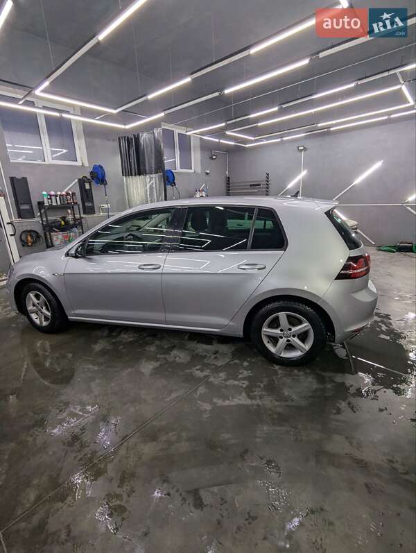 Хетчбек Volkswagen e-Golf 2016 в Тернополі фото 5 Хетчбек Volkswagen e-Golf 2016 в Тернополі