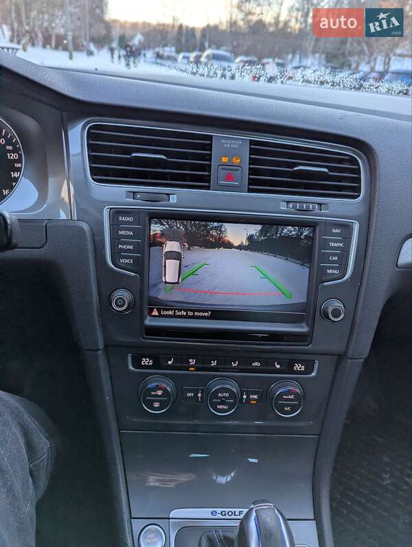 Хетчбек Volkswagen e-Golf 2016 в Тернополі фото 28 Хетчбек Volkswagen e-Golf 2016 в Тернополі