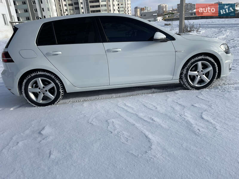 Хэтчбек Volkswagen e-Golf 2014 в Харькове фото 6 Хэтчбек Volkswagen e-Golf 2014 в Харькове