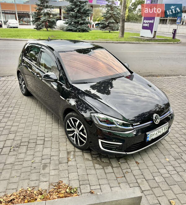Хэтчбек Volkswagen e-Golf 2019 в Одессе фото Хэтчбек Volkswagen e-Golf 2019 в Одессе