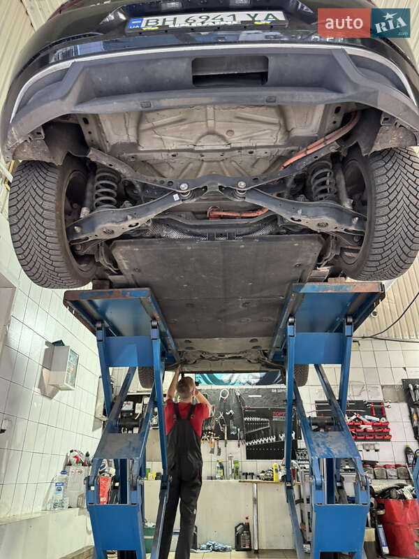 Хэтчбек Volkswagen e-Golf 2019 в Одессе фото 35 Хэтчбек Volkswagen e-Golf 2019 в Одессе