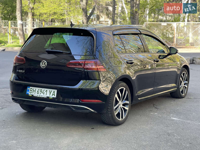 Хэтчбек Volkswagen e-Golf 2019 в Одессе фото 55 Хэтчбек Volkswagen e-Golf 2019 в Одессе