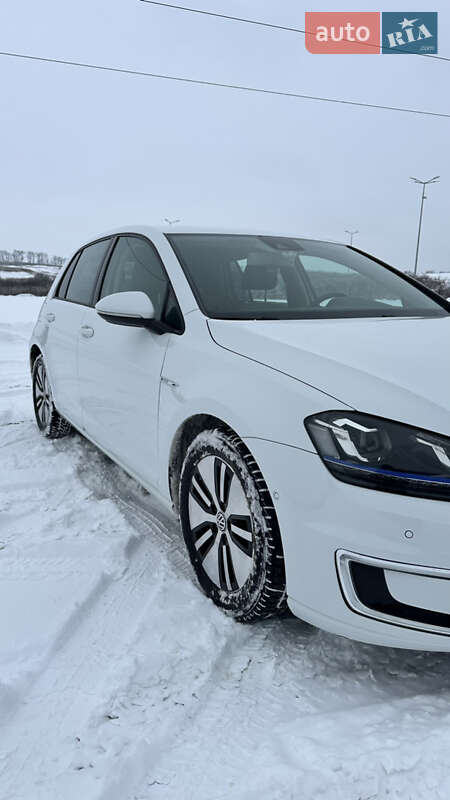 Хэтчбек Volkswagen e-Golf 2014 в Ровно