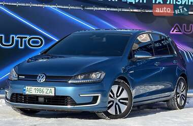 Хетчбек Volkswagen e-Golf 2015 в Запоріжжі