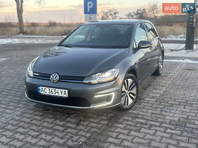 Volkswagen e-Golf 2017
