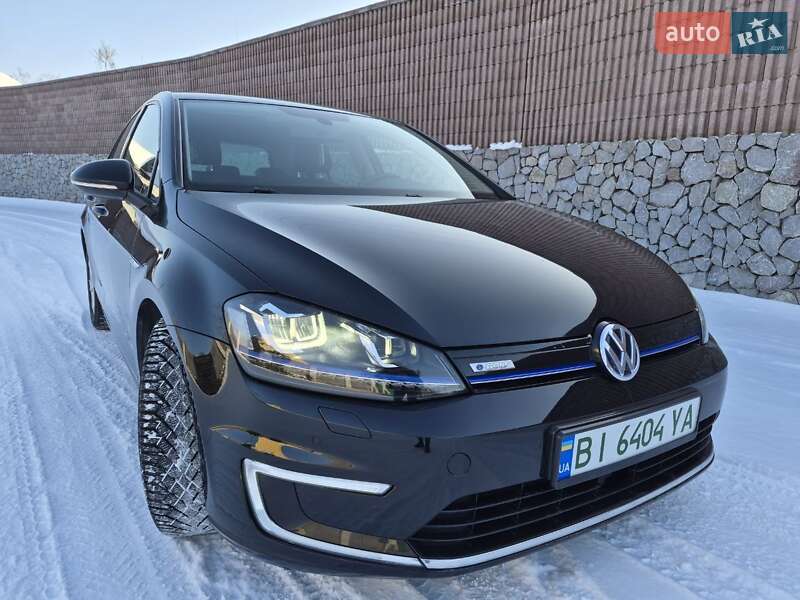 Volkswagen e-Golf 2015