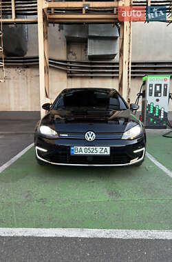 Хэтчбек Volkswagen e-Golf 2014 в Кривом Роге