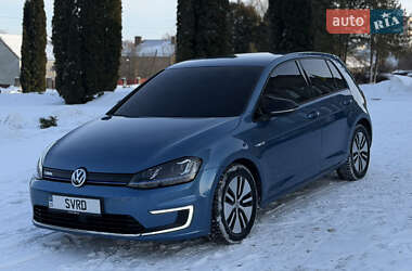 Хетчбек Volkswagen e-Golf 2015 в Вишнівці