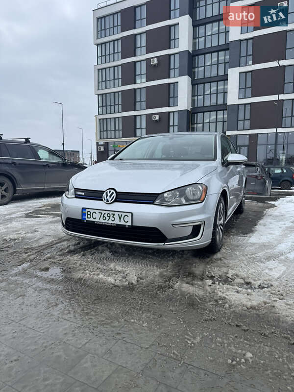 Volkswagen e-Golf 2016