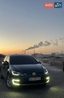 Хетчбек Volkswagen e-Golf 2017 в Хмельницькому