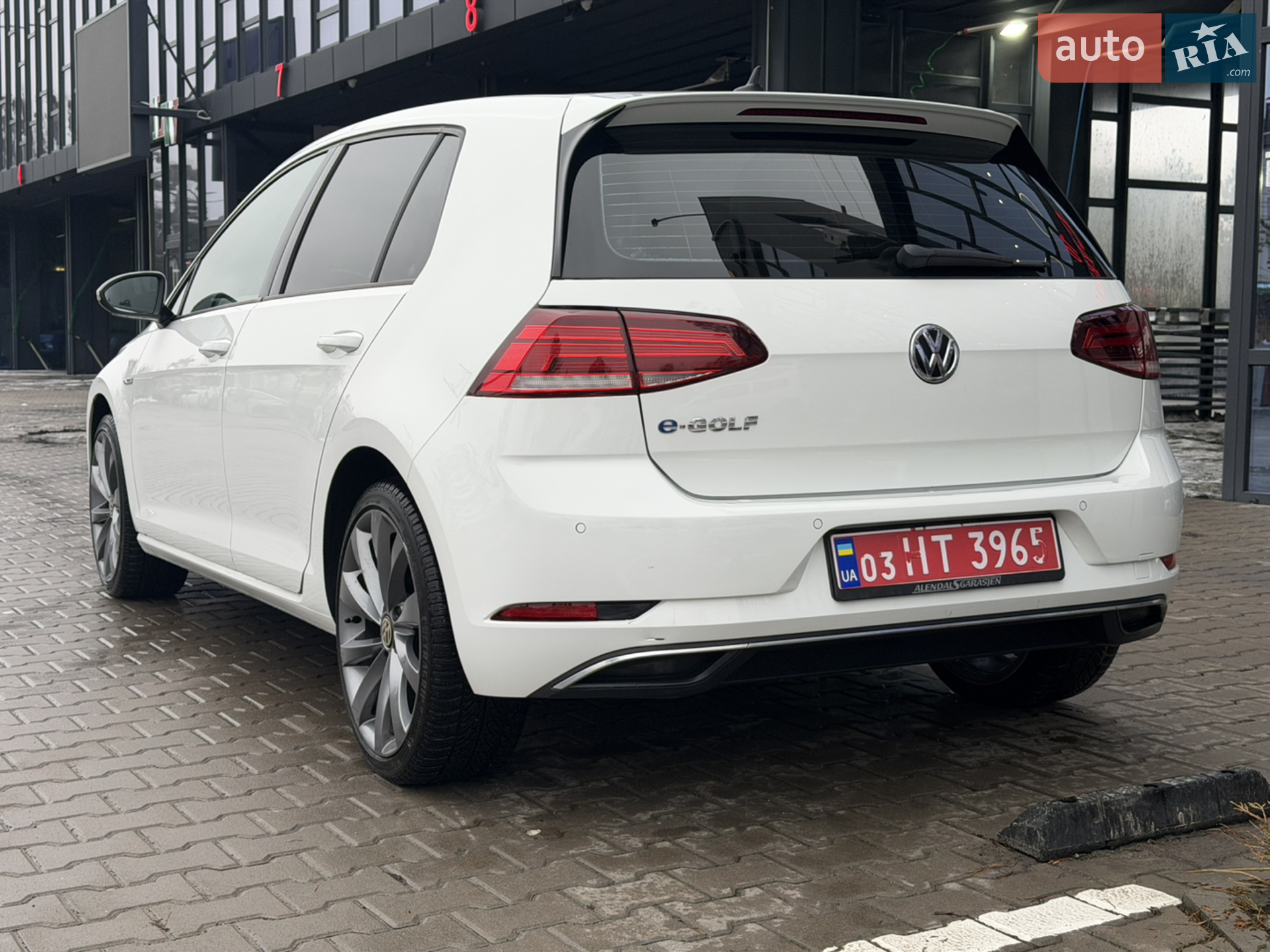 2017 Volkswagen Golf - мініатюра 11