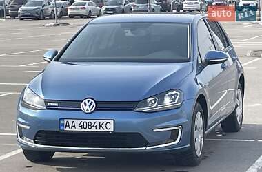 Хэтчбек Volkswagen e-Golf 2016 в Киеве