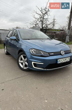 Хетчбек Volkswagen e-Golf 2015 в Харкові