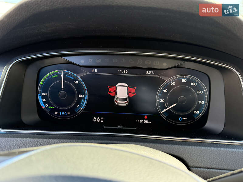 Хэтчбек Volkswagen e-Golf 2018 в Ровно