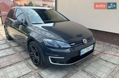 Хэтчбек Volkswagen e-Golf 2017 в Ужгороде
