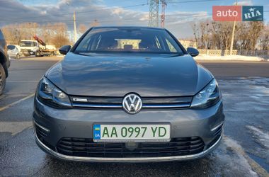 Хетчбек Volkswagen e-Golf 2019 в Києві