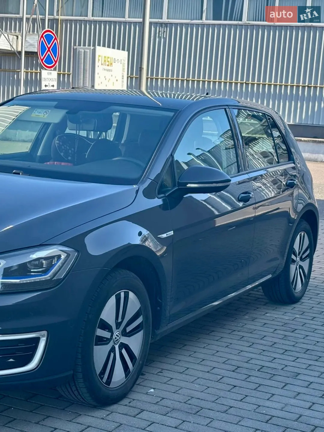 2020 Volkswagen Golf - мініатюра 3