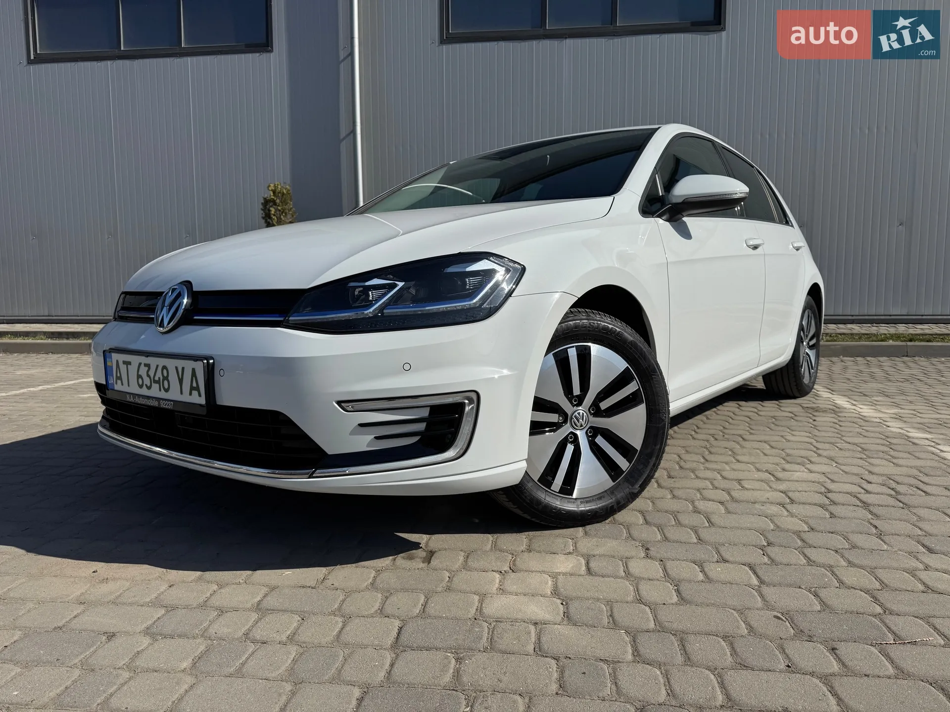 2020 Volkswagen Golf - фото 1