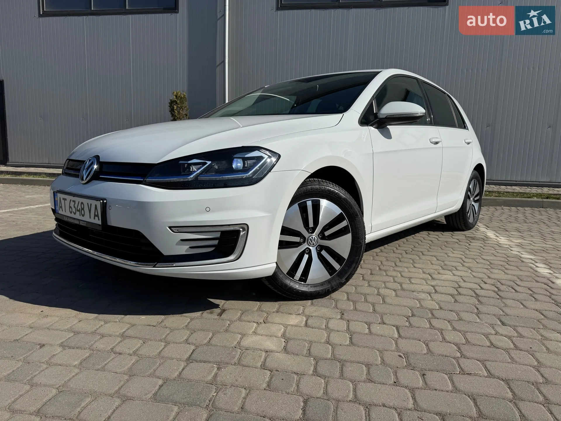 2020 Volkswagen Golf - мініатюра 3
