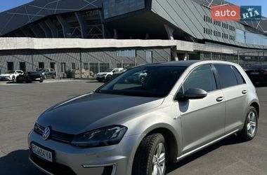 Хэтчбек Volkswagen e-Golf 2016 в Пустомытах