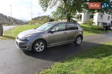 Хетчбек Volkswagen e-Golf 2015 в Ужгороді