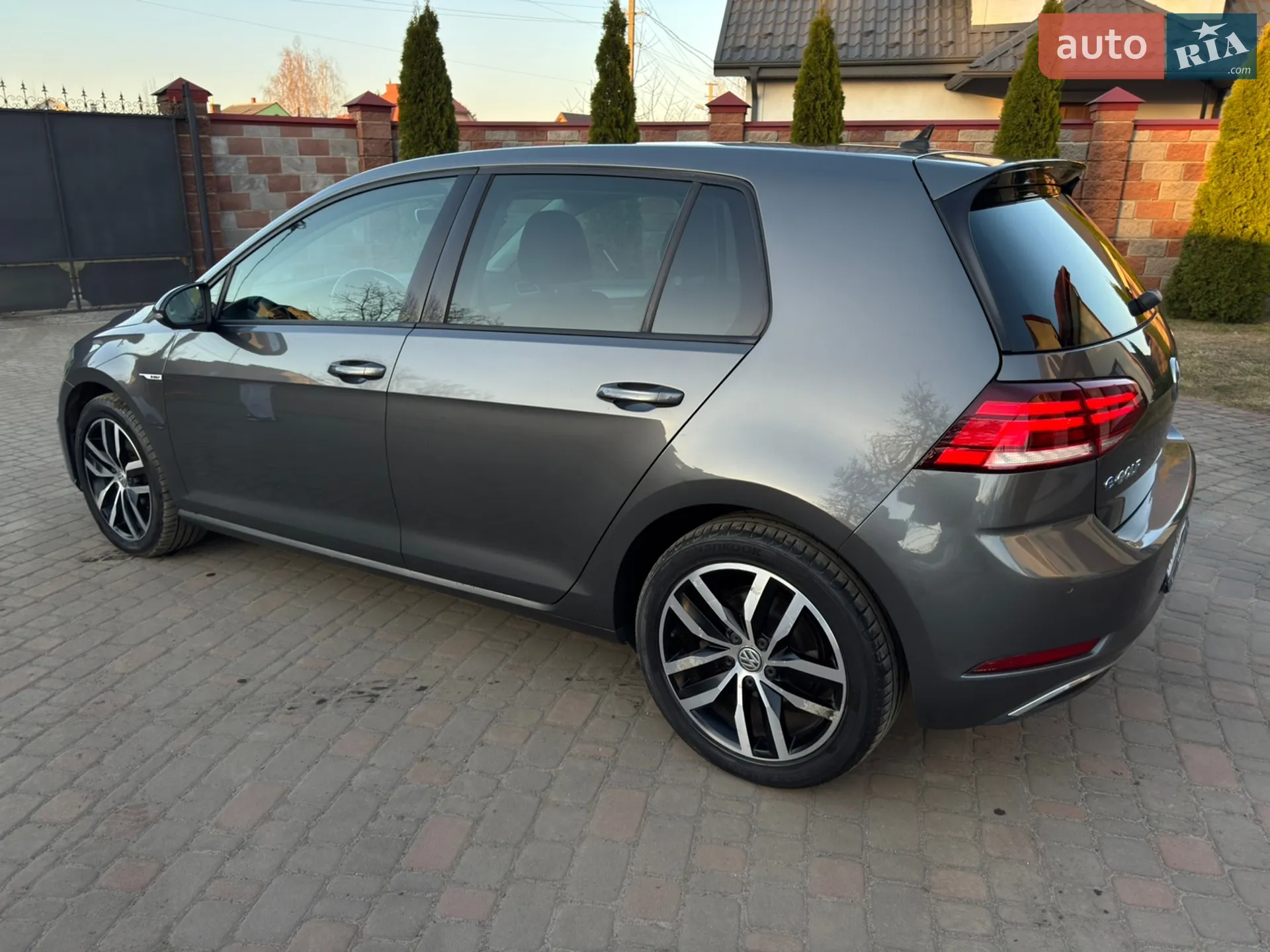 2018 Volkswagen Golf - мініатюра 27