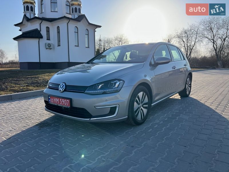 Volkswagen e-Golf 2016
