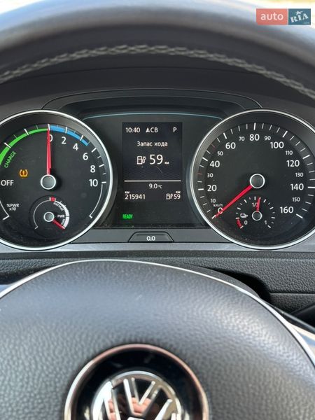 Хэтчбек Volkswagen e-Golf 2014 в Рожище