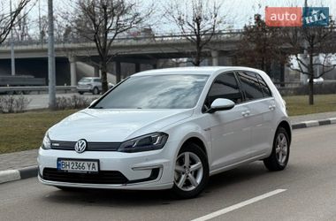 Хэтчбек Volkswagen e-Golf 2014 в Киеве