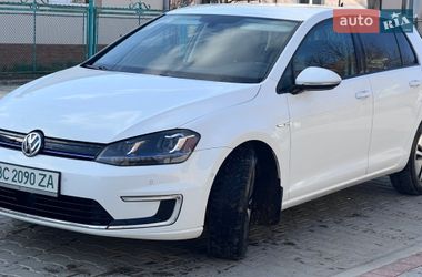 Хэтчбек Volkswagen e-Golf 2016 в Дрогобыче