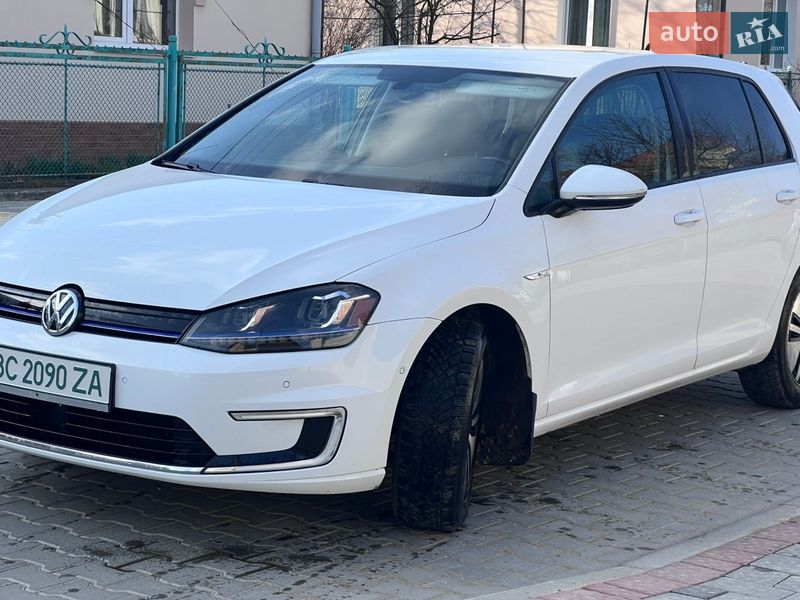 Volkswagen e-Golf 2016