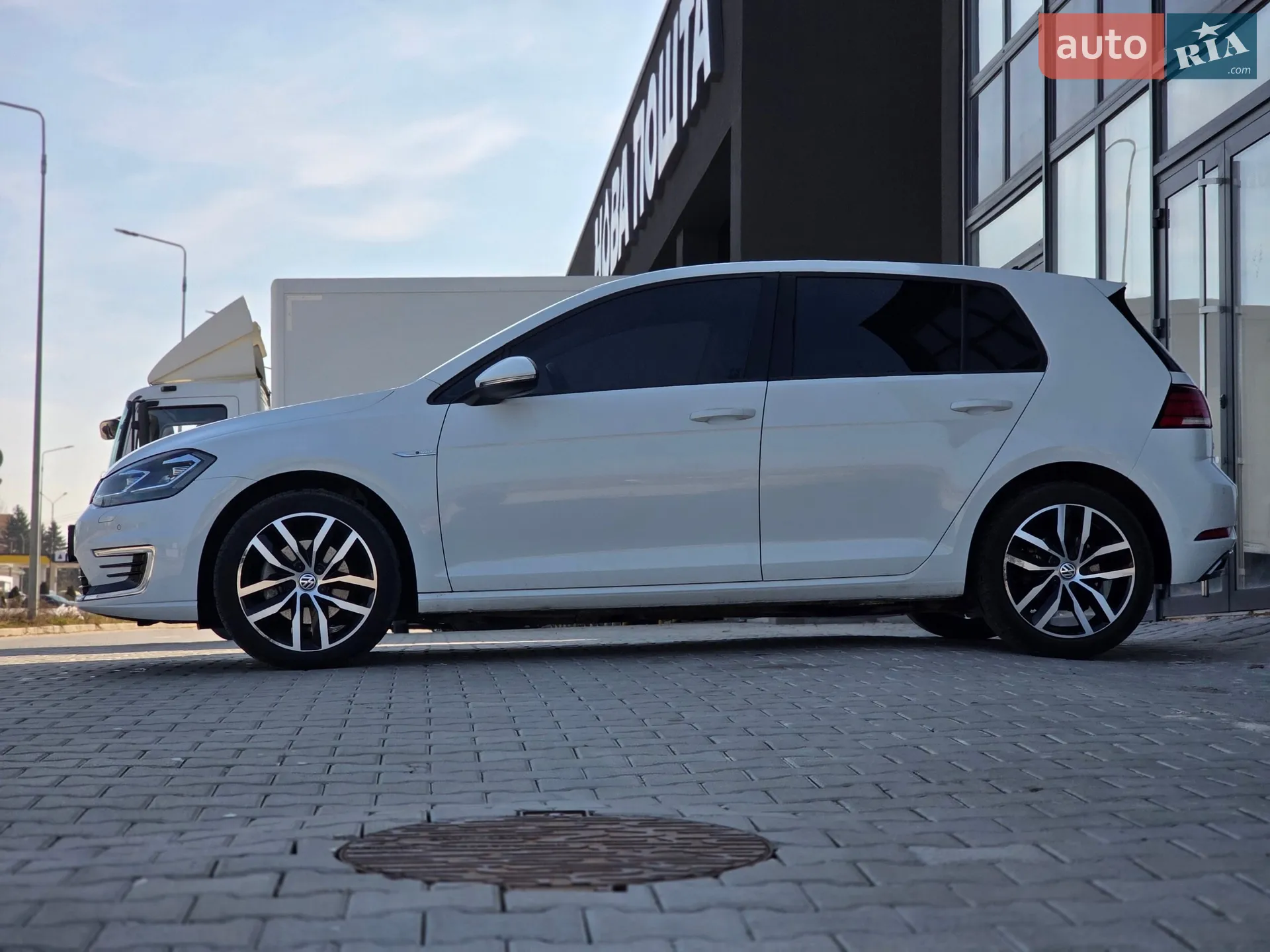 2020 Volkswagen Golf - мініатюра 39