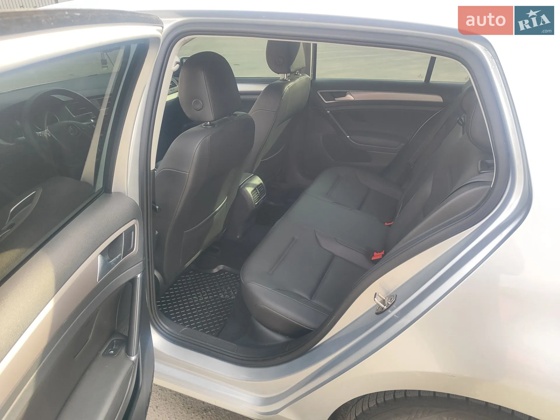 2015 Volkswagen Golf - мініатюра 12