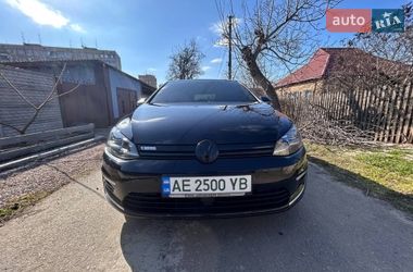 Хэтчбек Volkswagen e-Golf 2017 в Кривом Роге